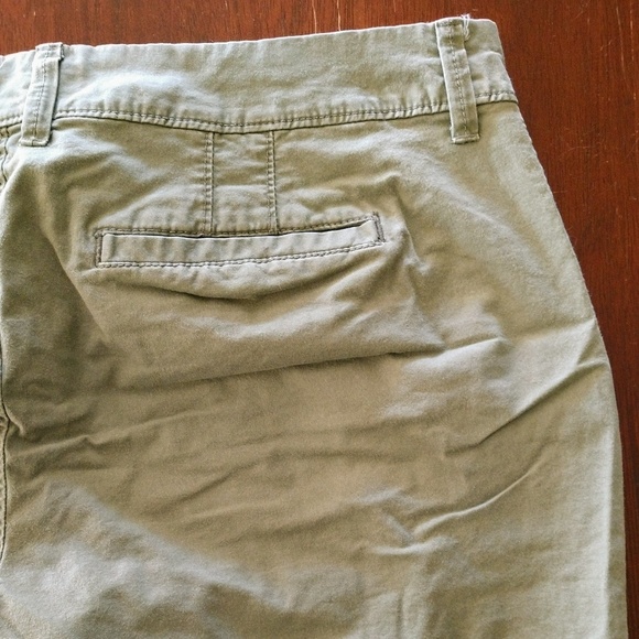 Old Navy shorts - Picture 2 of 4